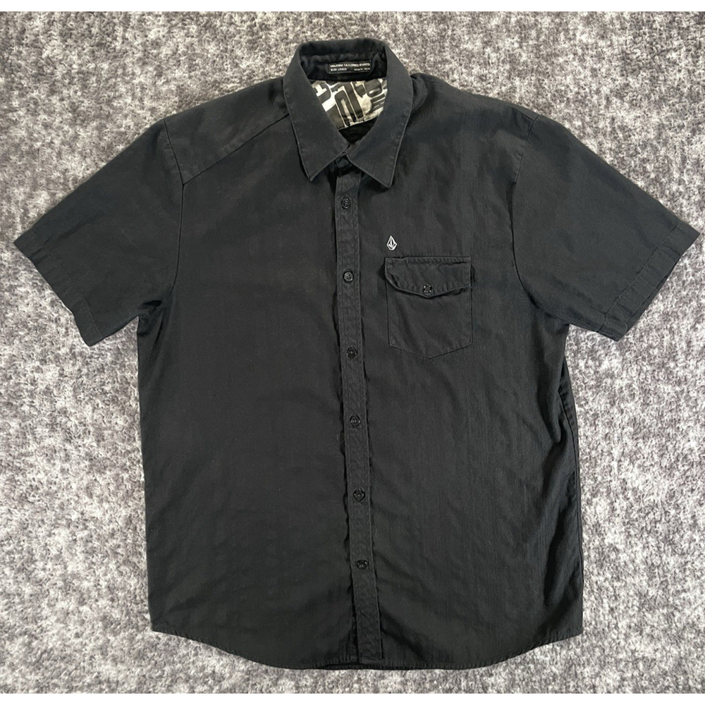 Volcom Tailored Button-Down Shirt Size Large Black Short Sleeve Skate Y2K